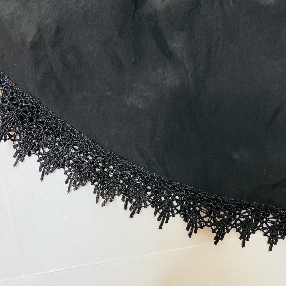 Girl Revolution Embroidered Black Shorts Sz:M - Picture 4 of 5